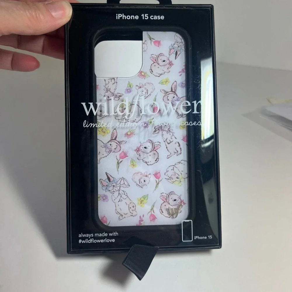 Wildflower Limited Edition iPhone 15 Case Bunnies in Bonnets Design NIP
